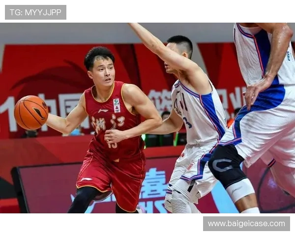 山西险胜青岛米奇30+22王奕博失误致命